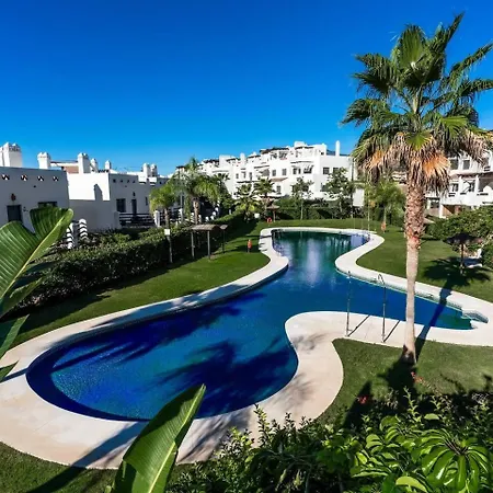 Sunset Golf - With Pool And Parking Apartment